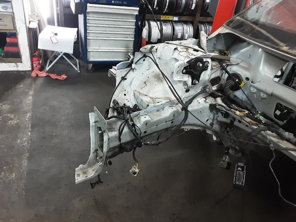 BINNENSPATSCHERM RECHTS VOOR Land + Range Rover, Auto-onderdelen, Carrosserie, Mevr. I. Hauben, Spatbord, Rue de l'Espoir 34 34
4030  GRIVEGNÉE, BE
