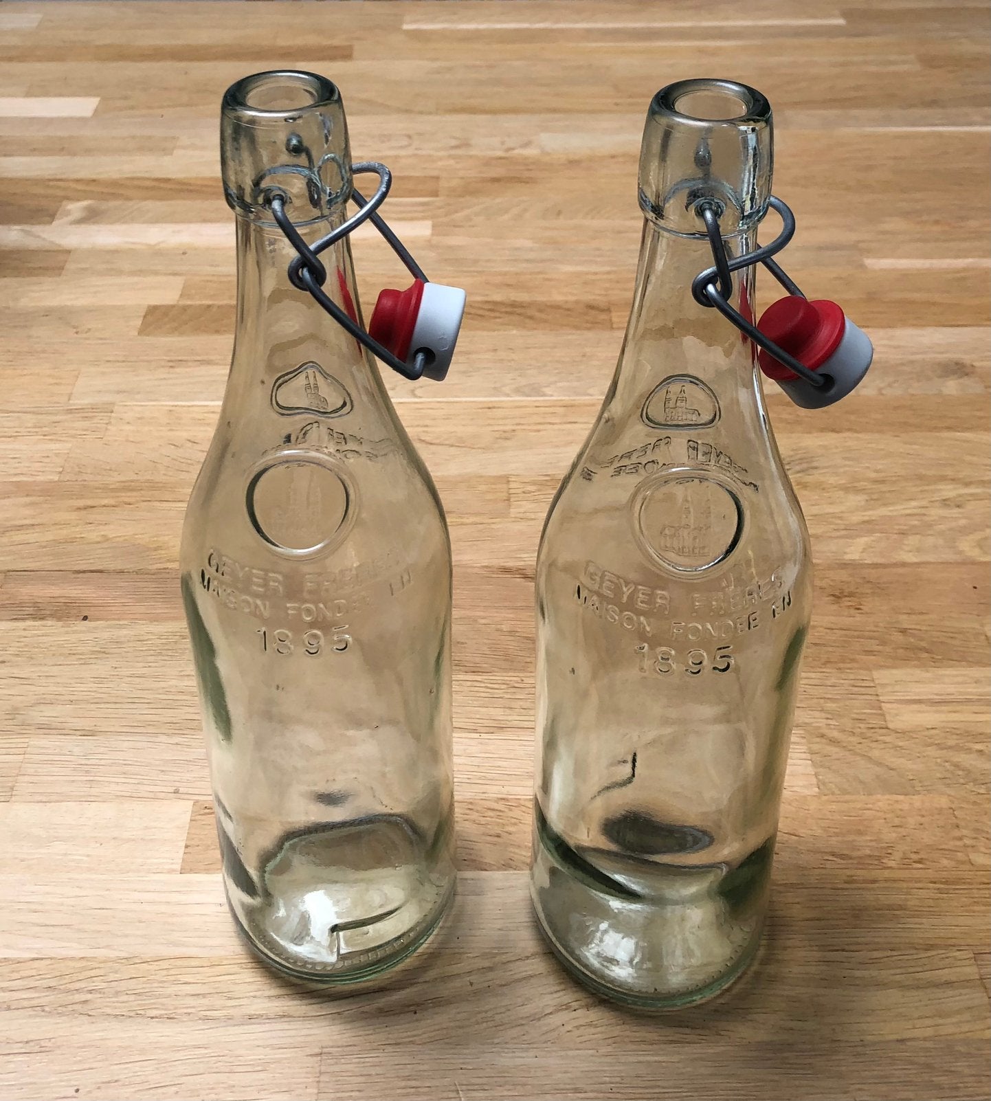 Bouteille de limonade en verre Geyer Frères avec support, Autres types, Enlèvement ou Envoi, Comme neuf, Verre