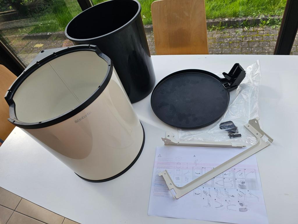 Poubelle Brabantia, Maison & Meubles, Enlèvement