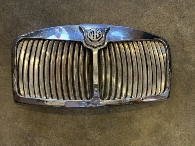 MG-A 1500 grille, Ophalen