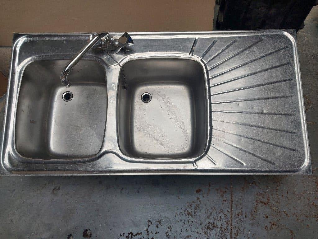 Dubelle inox spoelbak met kraan, Doe-het-zelf en Bouw, Ophalen, Gebruikt, Inox, Overige typen