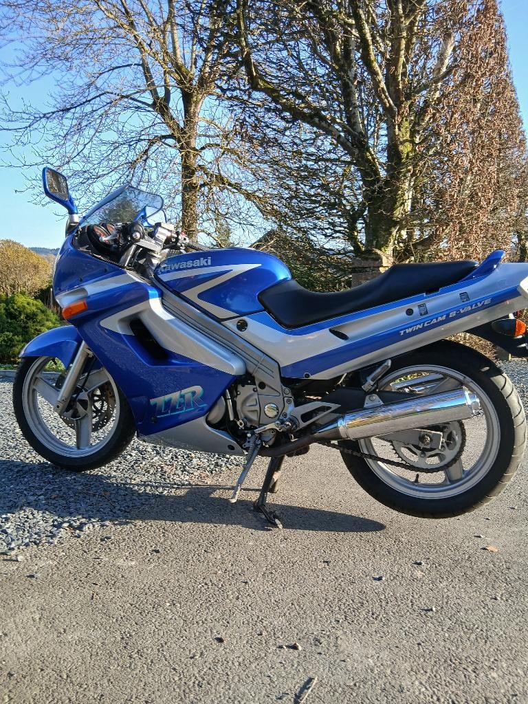 moto Kawasaki, Motos, Motos | Kawasaki, Particulier, Sport, 12 à 35 kW, 2 cylindres, Permis Moto A2 minimum, Enlèvement