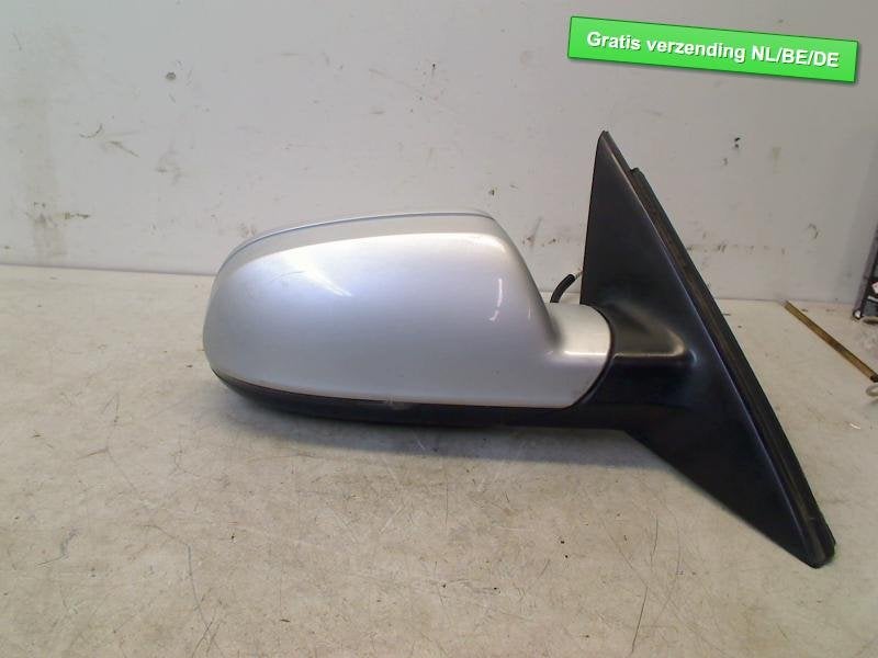 RETROVISEUR EXTERIEUR DROIT zilver Audi A4 (B8), Auto-Union-Straße  1,
85057  Ingolstadt, DE, Info@audi.de, Audi, Utilisé