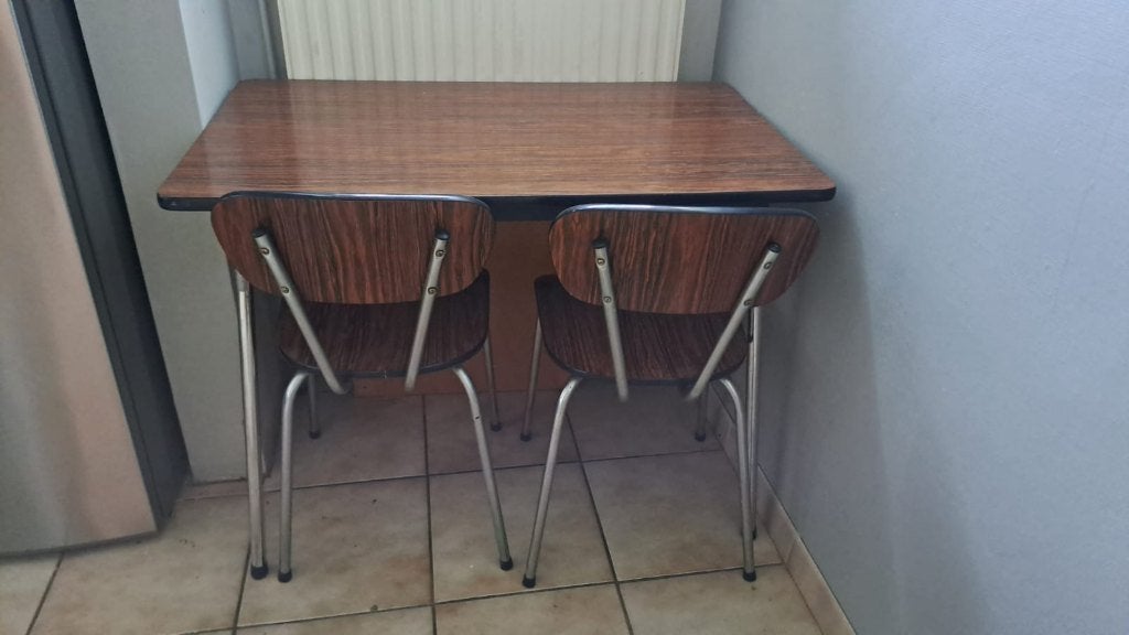 Tafel + 4 stoelen, Huis en Inrichting, Tafels | Eettafels, 100 tot 150 cm, Vintage, Zo goed als nieuw, Vier personen