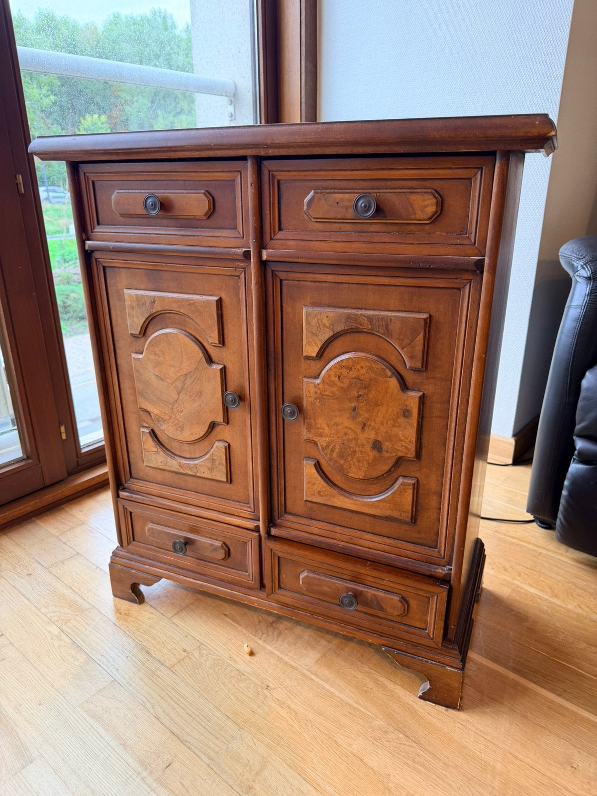 Klassieke houten commode kast, Antiek en Kunst, Ophalen