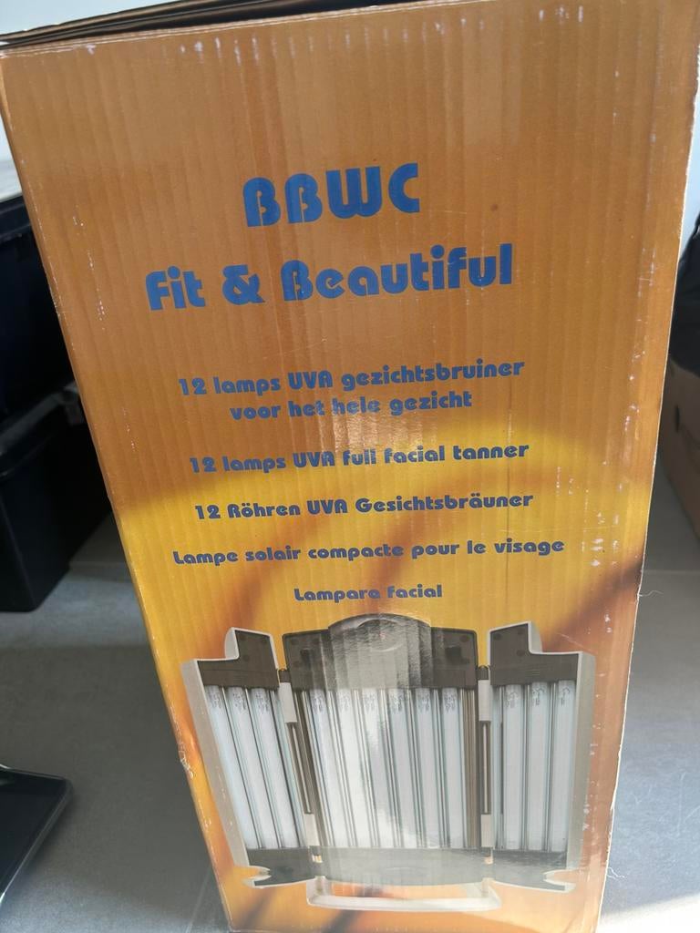 Gloednieuwe gezichtsbruiner, Electroménager, Solarium, Banc solaire & Bronzage facial, Enlèvement, Comme neuf, Solarium visage