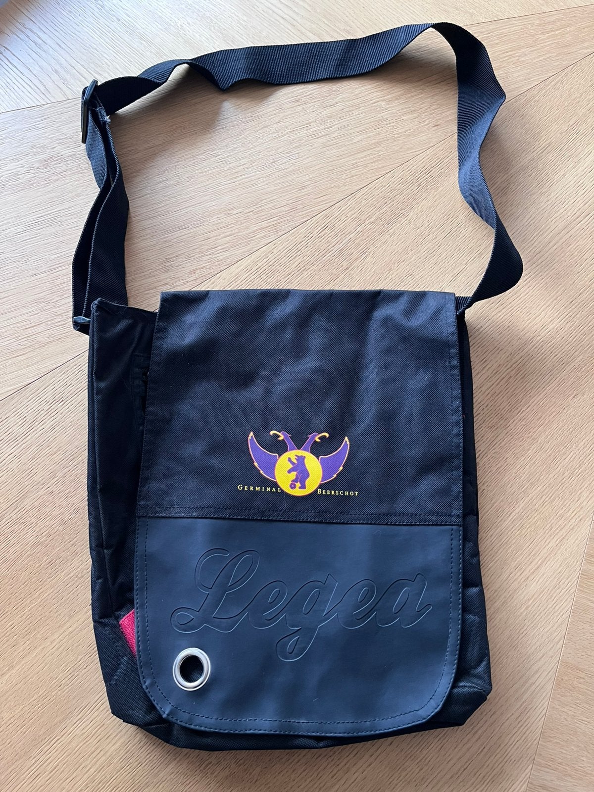 Tas Germinal Beerschot Legea, Sport en Fitness, Voetbal, Verzenden, Zo goed als nieuw