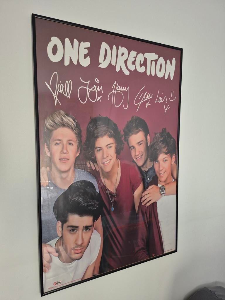 Affiche One Direction dans un cadre, Enlèvement
