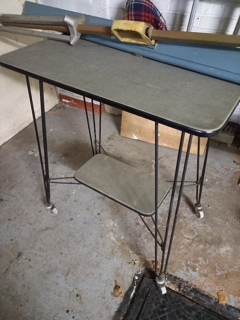 Table TV vintage, Enlèvement