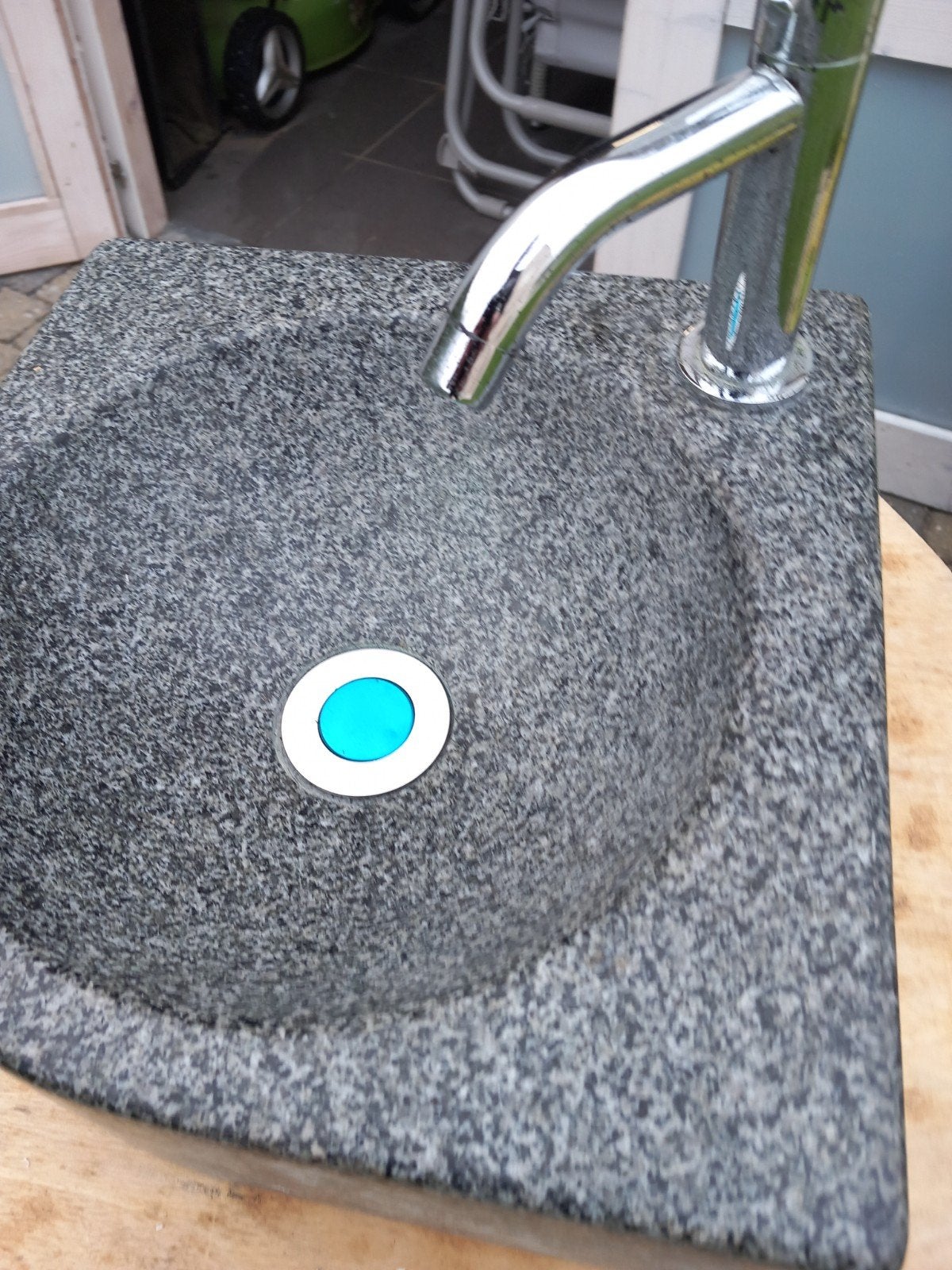 Lavabo d'angle complet, Enlèvement