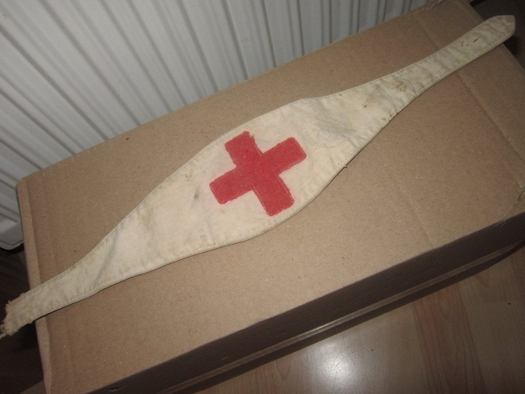 Franse verpleegstersarmband ww1/ww2, Verzamelen, Militaria | Tweede Wereldoorlog, Overige soorten, Verzenden