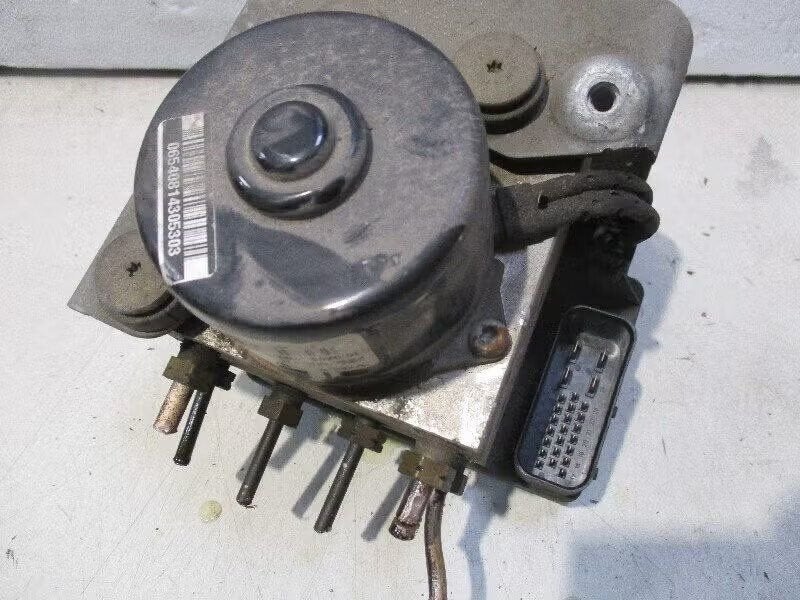 ABS POMP Volvo S80 (TR / TS) (01-1998/02-2008) (9496941), Enlèvement ou Envoi, Sodener Straße 9 65824 Schwalbach, DE, Continental Aftermarket & Services GmbH