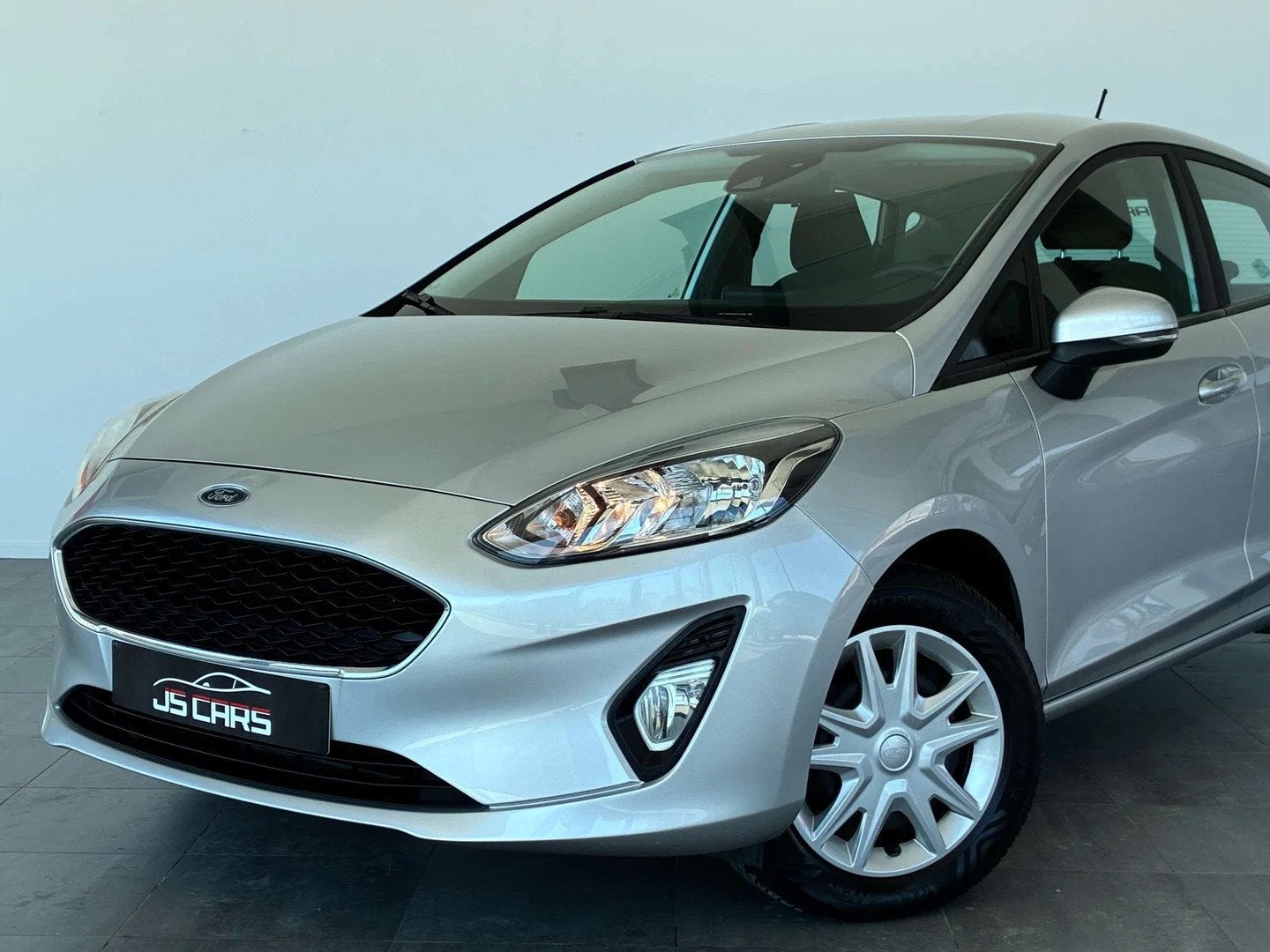 Ford Fiesta 1.1i-1ERPRO-ECRAN-AIRCO-BLUETOOTH-PDC, Autos, Argent ou Gris, Achat, Euro 6, Entreprise