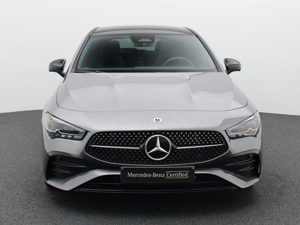 Mercedes-Benz CLA 180 Star Edition Shooting Brake + PANORAMI, Auto's, Mercedes-Benz, CLA, Stof, Gebruikt, Zwart