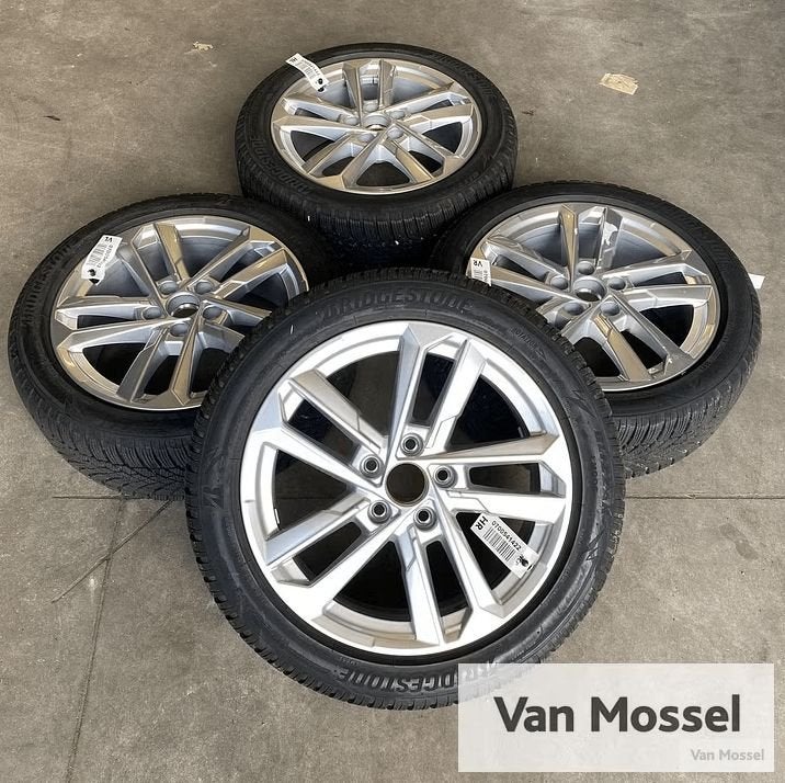 Audi A3 Bridgestone Blizzak LM005 205/50/R17 93H, Auto-onderdelen, Banden en Velgen, Gebruikt, -, -, Banden en Velgen