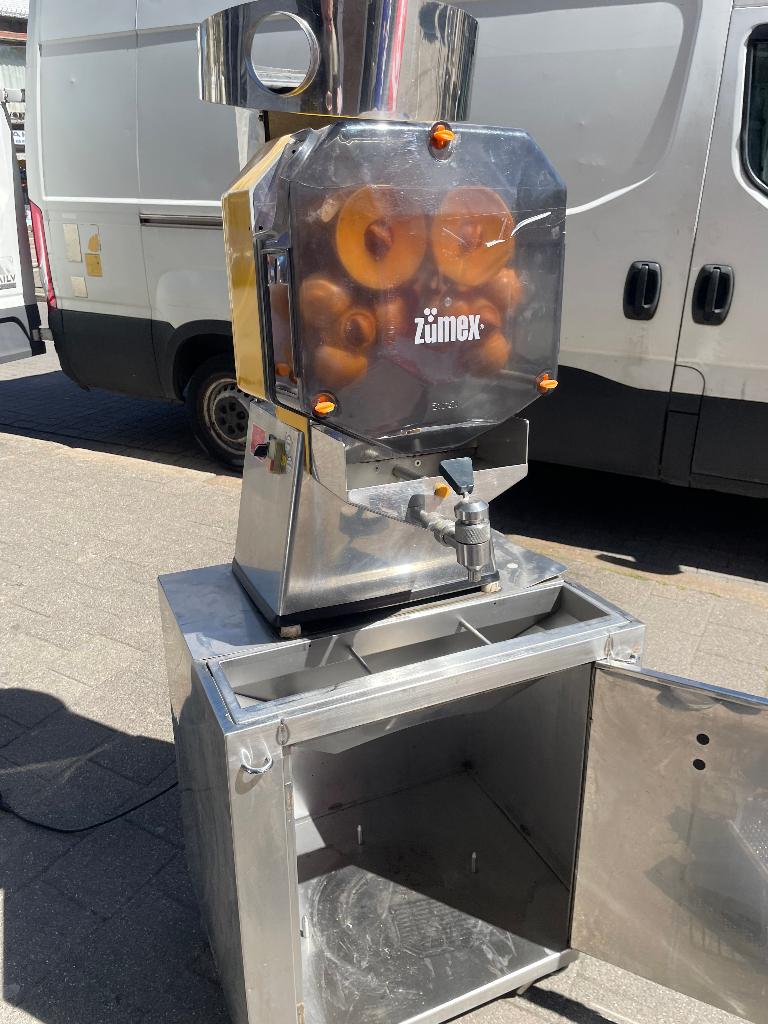 Zumex Speed Up automatische sinaasappelpers, Zakelijke goederen, Horeca | Keukenapparatuur, Ophalen of Verzenden, Gebruikt, Koffie en Espresso