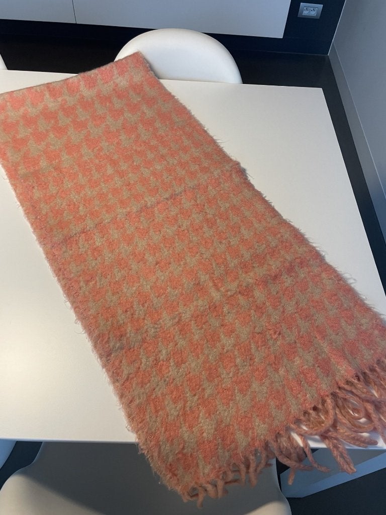 Roze/beige sjaal, in perfecte staat!, Kleding | Dames, Maat 38/40 (M), H&M, Ophalen of Verzenden, Zo goed als nieuw
