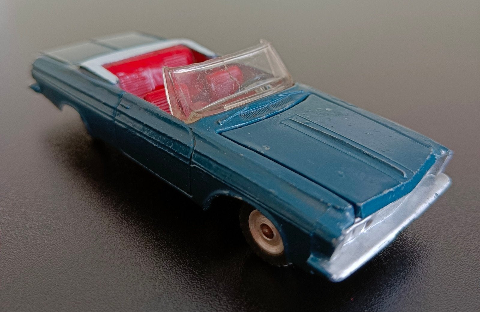 Dinky toys Playmouth Fury cabriolet., Ophalen of Verzenden