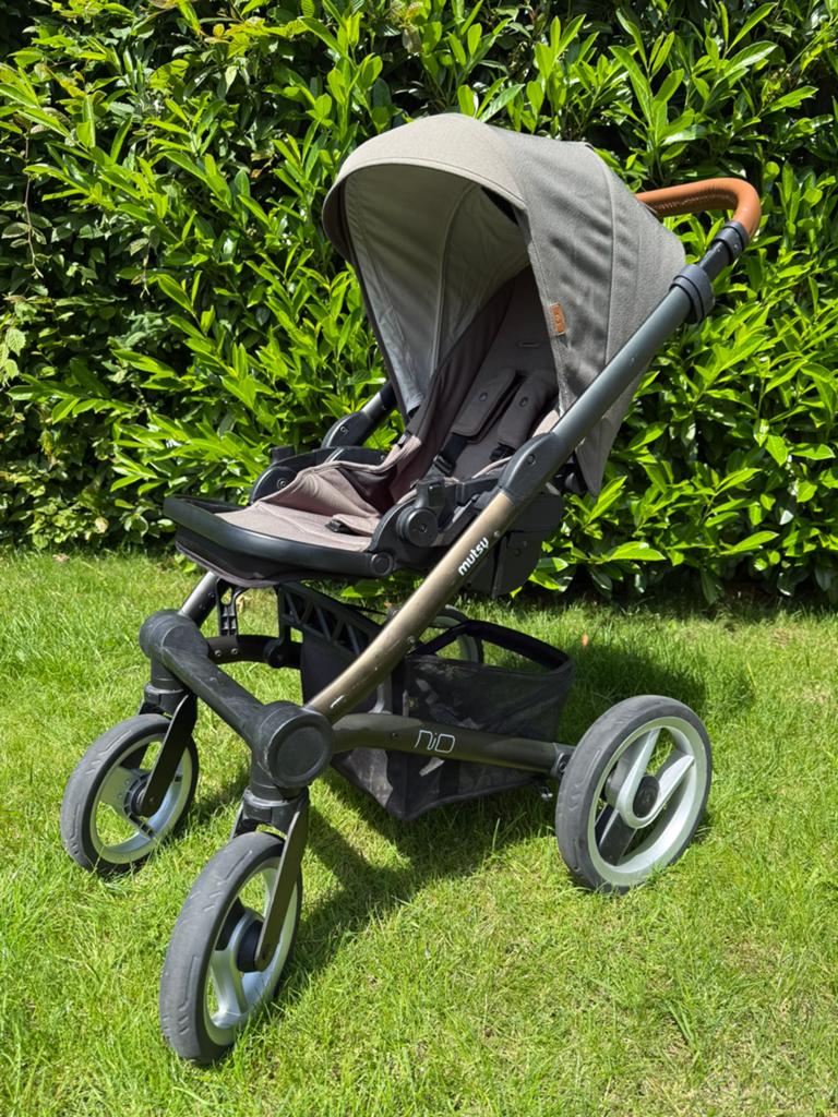 Mutsy Nio kinderwagen buggy en toebehoren, Kinderen en Baby's, Kinderwagens en Combinaties, Gebruikt, Kinderwagen, Mutsy, Met reiswieg