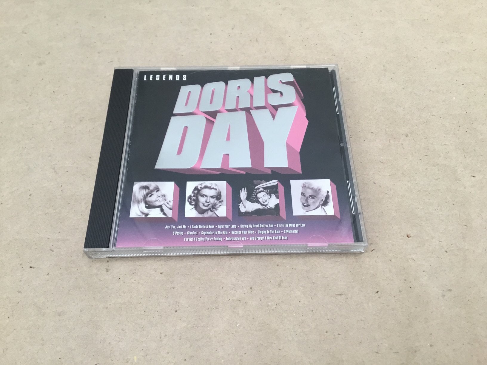Compilation de CD par Doris Day, CD & DVD, CD | Musiques de film & Bandes son, Comme neuf, Compilation, Compilation, Enlèvement ou Envoi