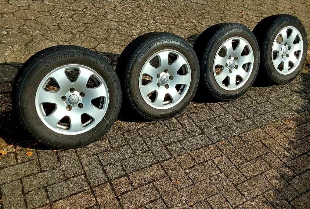 Jantes en alliage originales Audi avec pneus 195/65-15, 15 pouces, Pneus et Jantes, Pneus hiver, Enlèvement