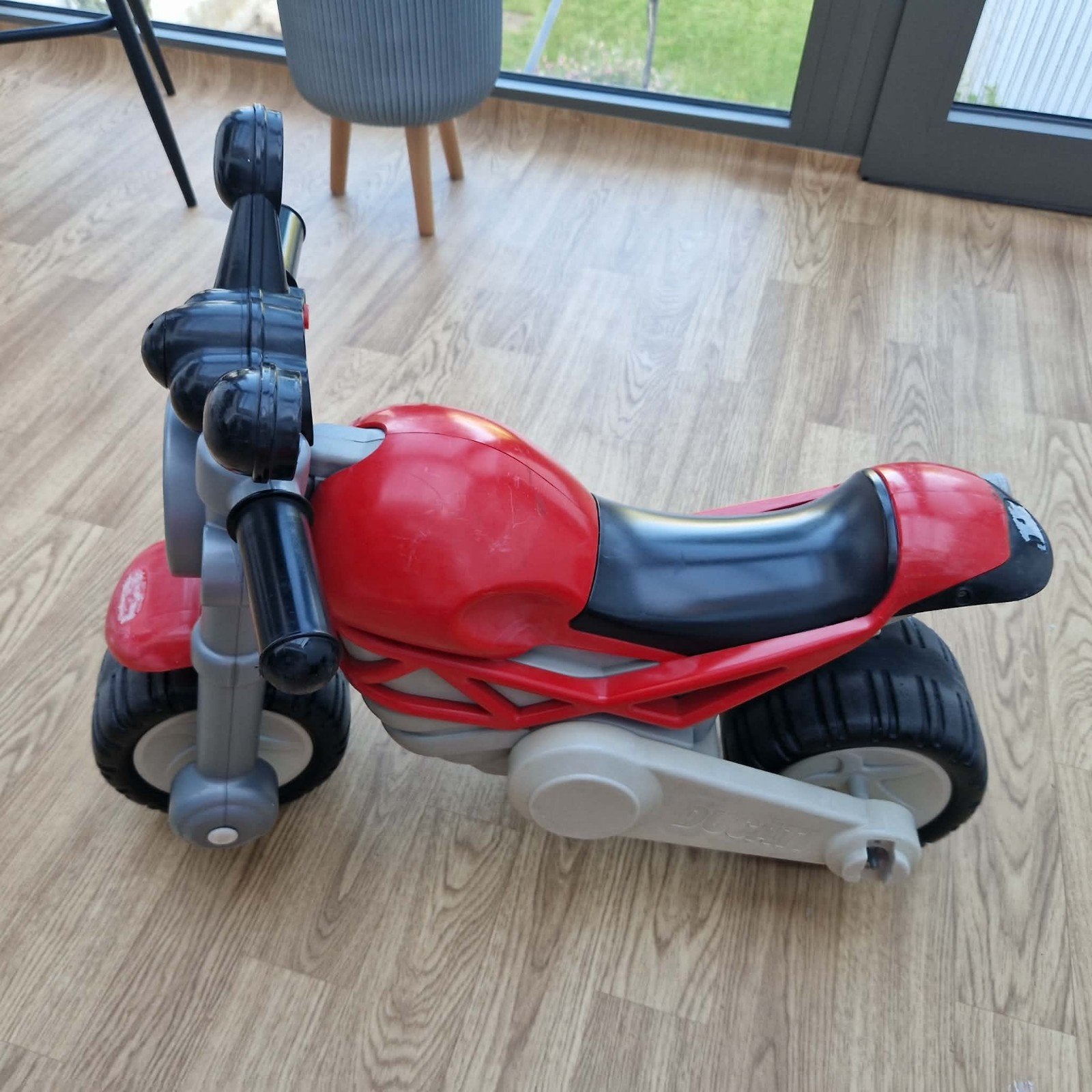 Speelgoedbrommer ik, Ophalen