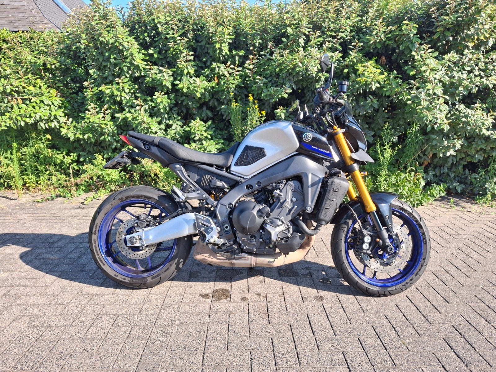 Yamaha MT-09 SP 2023 - 26 000 km - A2 35 kW/pleine - Très pr, Motos, Occasion, Plus de 35 kW, Permis Moto A2 minimum, 3 cylindres