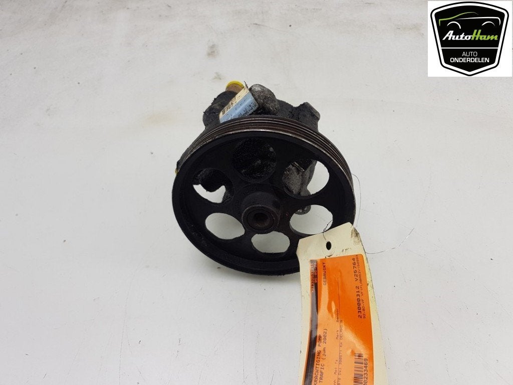 POMPE DE DIRECTION Renault Trafic New (FL) (01-2001/06-2014), Utilisé, Renault