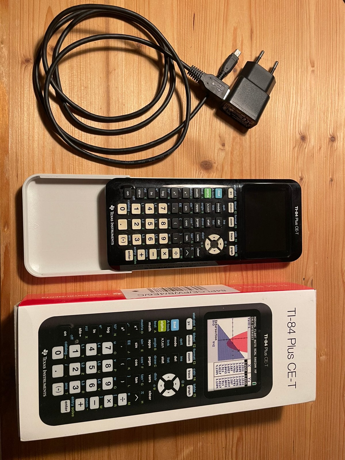 Texas Instruments TI-84 Plus CE-T, Divers, Enlèvement, Calculatrices graphique, Comme neuf