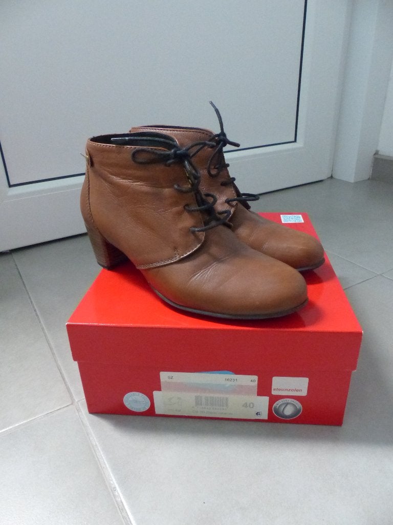 Cognac enkellaarsjes wolky - maat 40, Kleding | Dames, Schoenen, Wolky, Bruin, Lage of Enkellaarzen, Ophalen of Verzenden