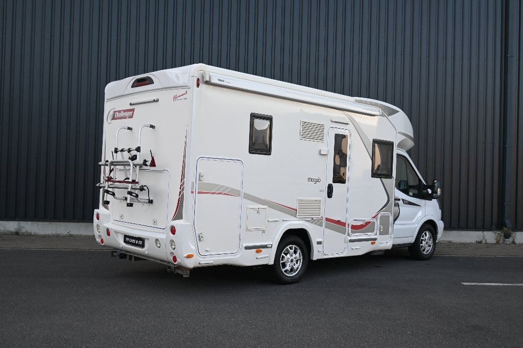 Challenger Mageo 290 Trigano Airco Frigo,TV, 4 pers,Fietsrek, ESP - Contrôle de stabilité, Luifel, Ford, 6 tot 7 meter