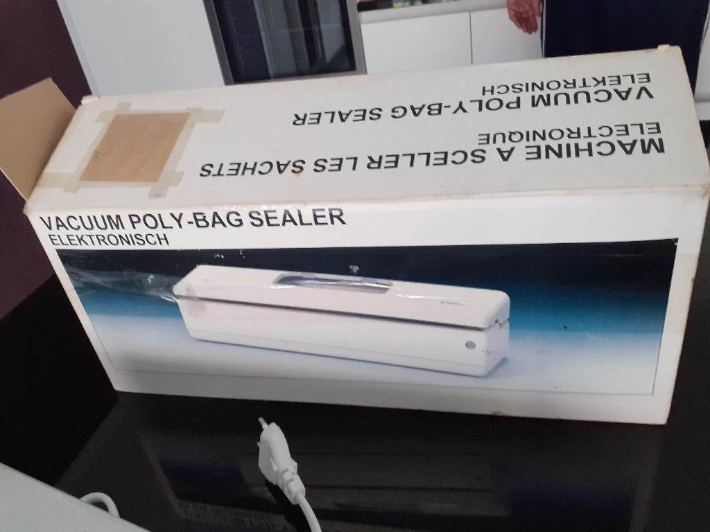 vacuum  bag sealer, Ophalen, Overige typen, Zo goed als nieuw, Wit