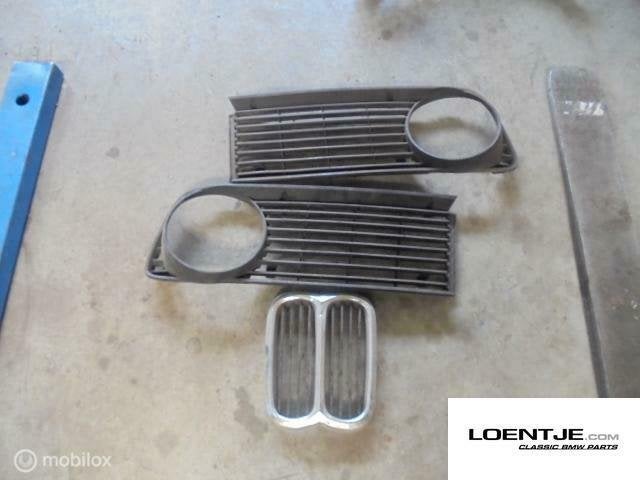 Grill met nieren BMW 02 1502 1602 1802 2002 sedan touring et, Auto-onderdelen, Carrosserie, Gebruikt, Ophalen of Verzenden, BMW
