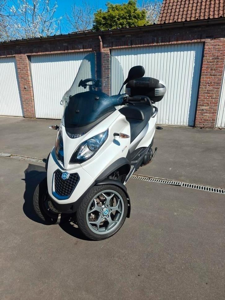 Permis de conduire professionnel B pour Piaggio MP3 500ie !, Motos, Motos | Piaggio, Particulier