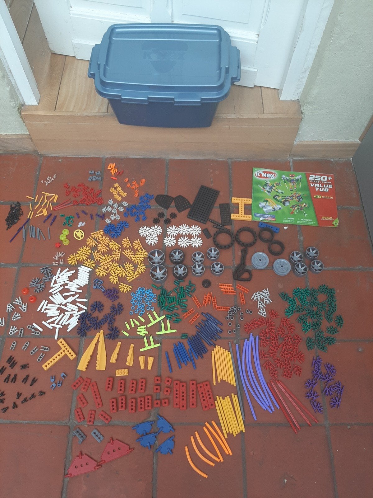 k'nex in bewaarbox, Ophalen, Zo goed als nieuw, Bouwen