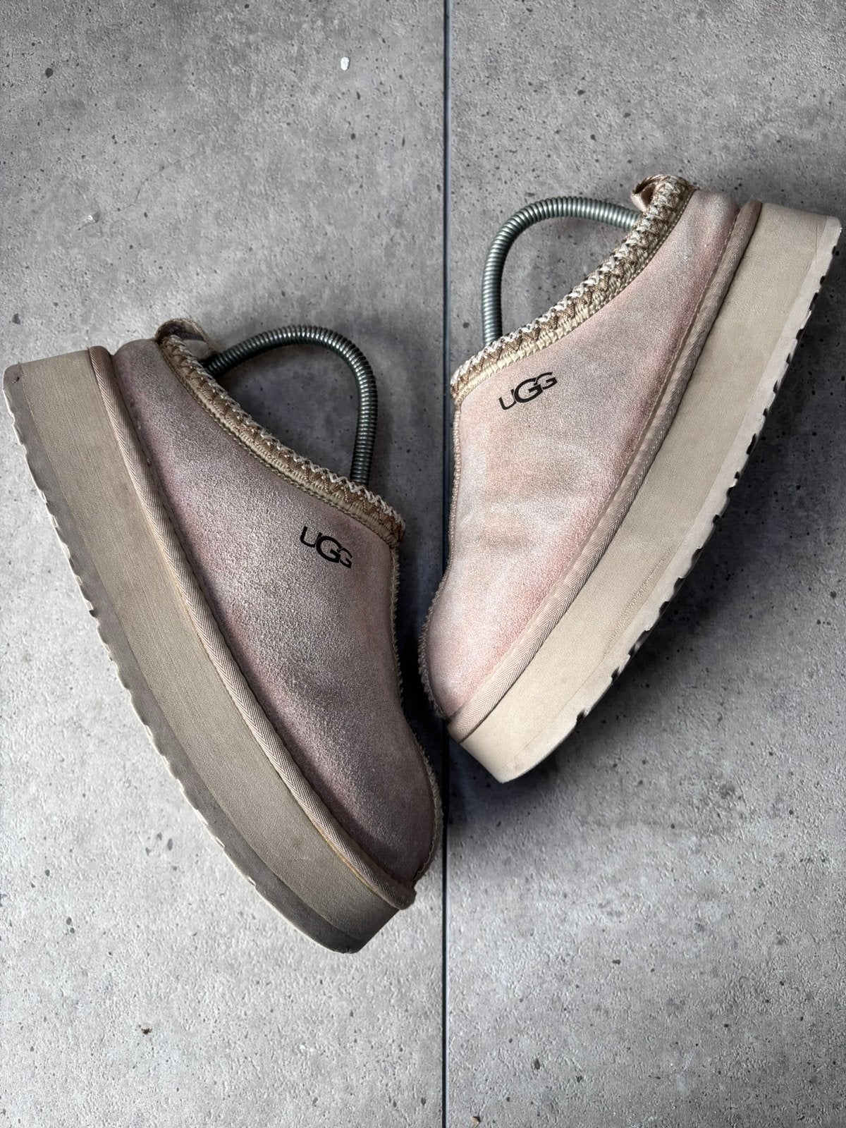 Pantoufle UGG Beige 38, Enlèvement ou Envoi, Beige, Sneakers et Baskets, Comme neuf