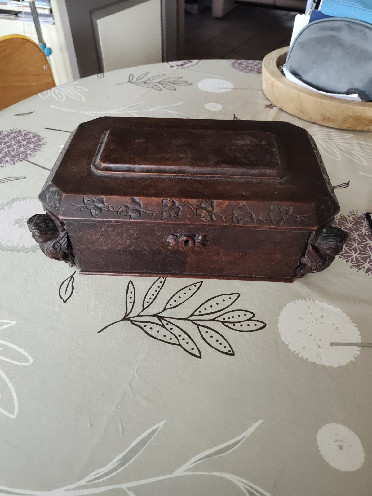 coffret style forêt noir, Ophalen