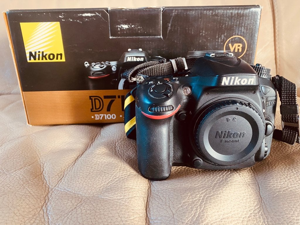 NIKON D7100 + SIGMA, TAMRON, NIKKOR Lenzen, Sans zoom optique, Enlèvement, Utilisé, Reflex miroir