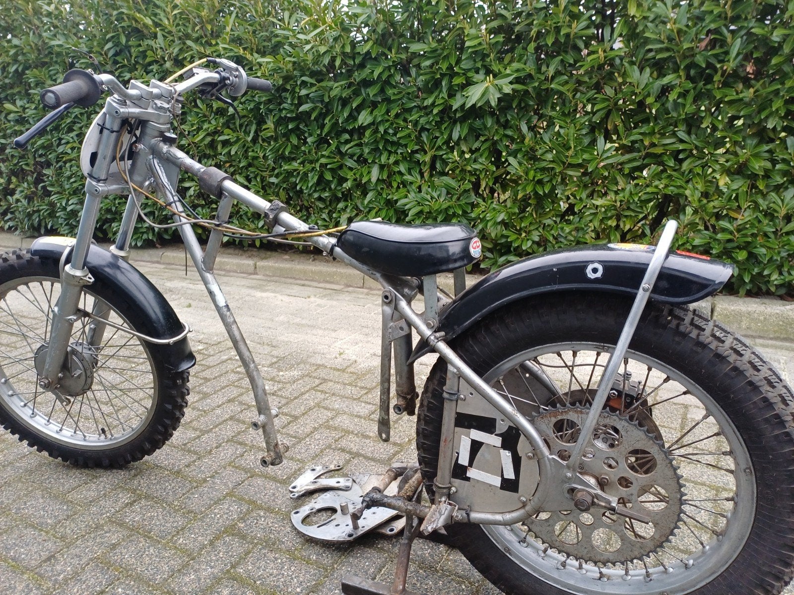 Onderdelen rijwiel gedeelte Jawa speedway, Ophalen