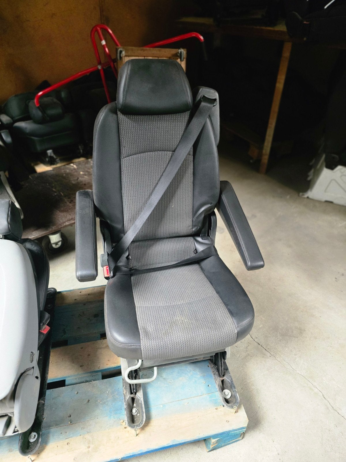 Originele halflederen stoelen Mercedes Viano 639 2013, Ophalen