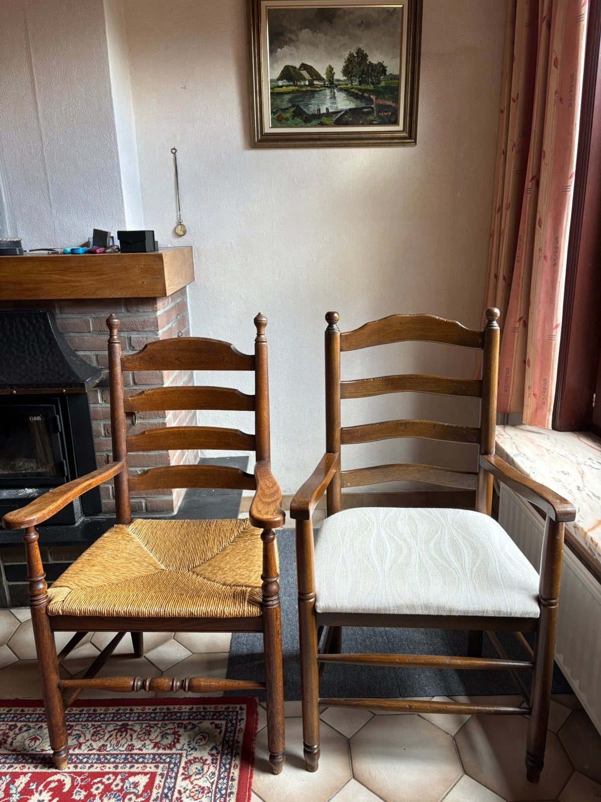 Twee eiken stoelen met armleuning, Antiek en Kunst, Ophalen