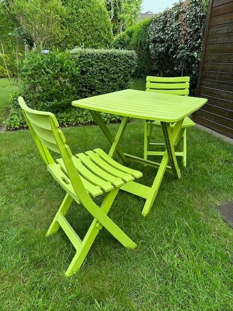 leuke en zonnige kleine terras- of tuinset, Tuin en Terras, Tuinsets en Loungesets, Kunststof, Zo goed als nieuw, Tuinset, Eettafel