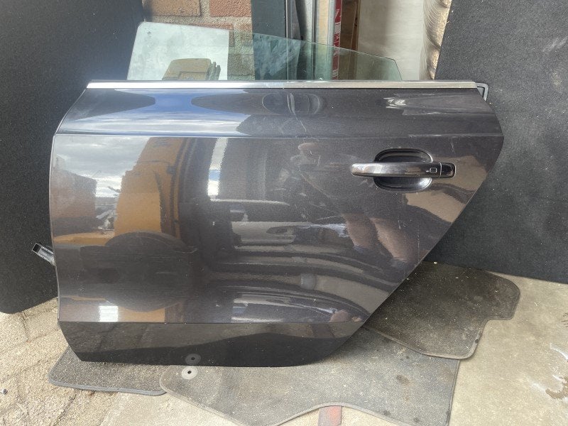PORTIER LINKS ACHTER Audi A5 Sportback (8TA), Deur, Info@audi.de, Audi, Audi AG