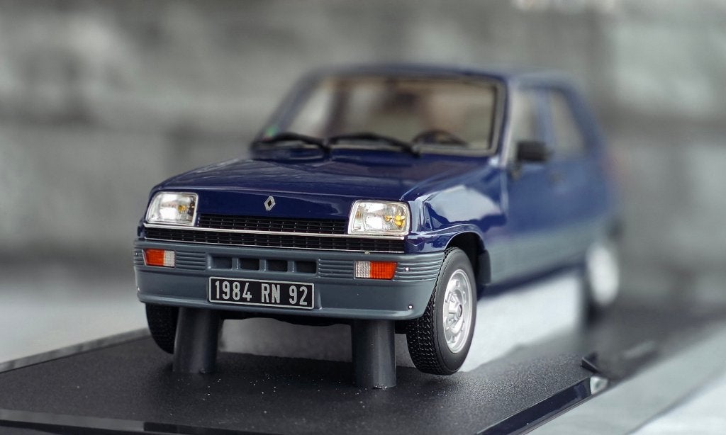 Renault 5 GTL Blue Roi 1984 1/18ème ottomobile, Hobby & Loisirs créatifs, Voitures miniatures | 1:18, Neuf, OttOMobile, Enlèvement ou Envoi