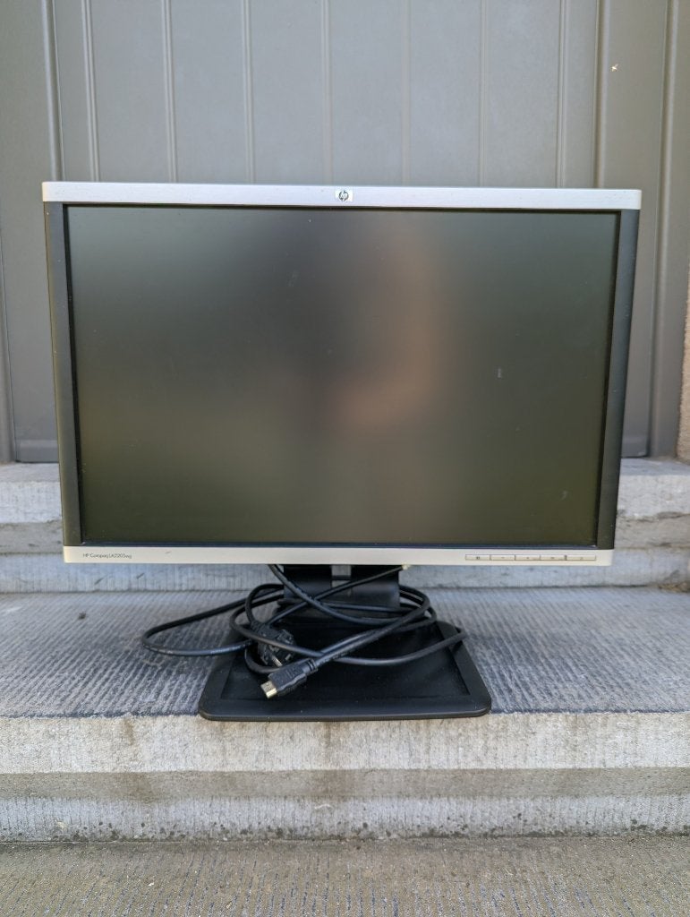 Computerscherm 22" + kabels, Computers en Software, Monitoren, Ophalen, In hoogte verstelbaar, 22", Gebruikt