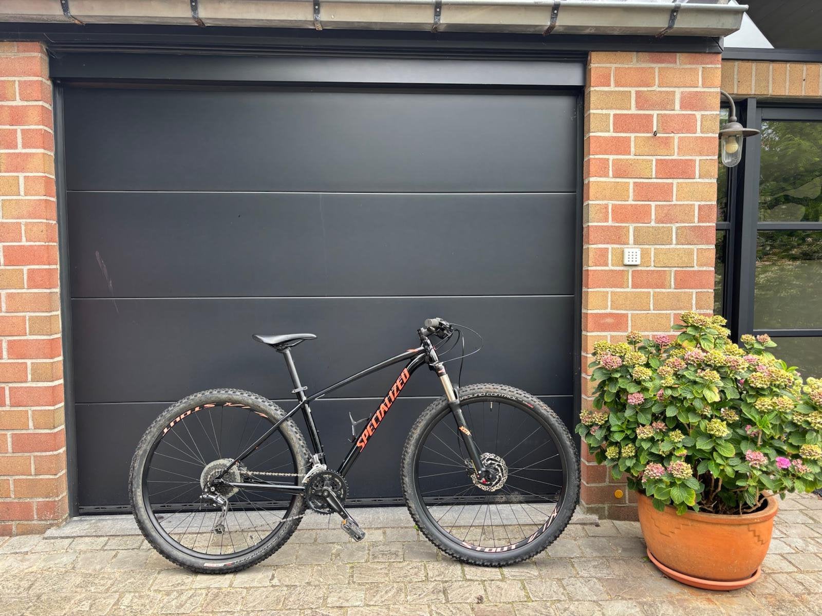 Mountainbike specialized in perfecte staat, Ophalen, Zo goed als nieuw, Schijfrem