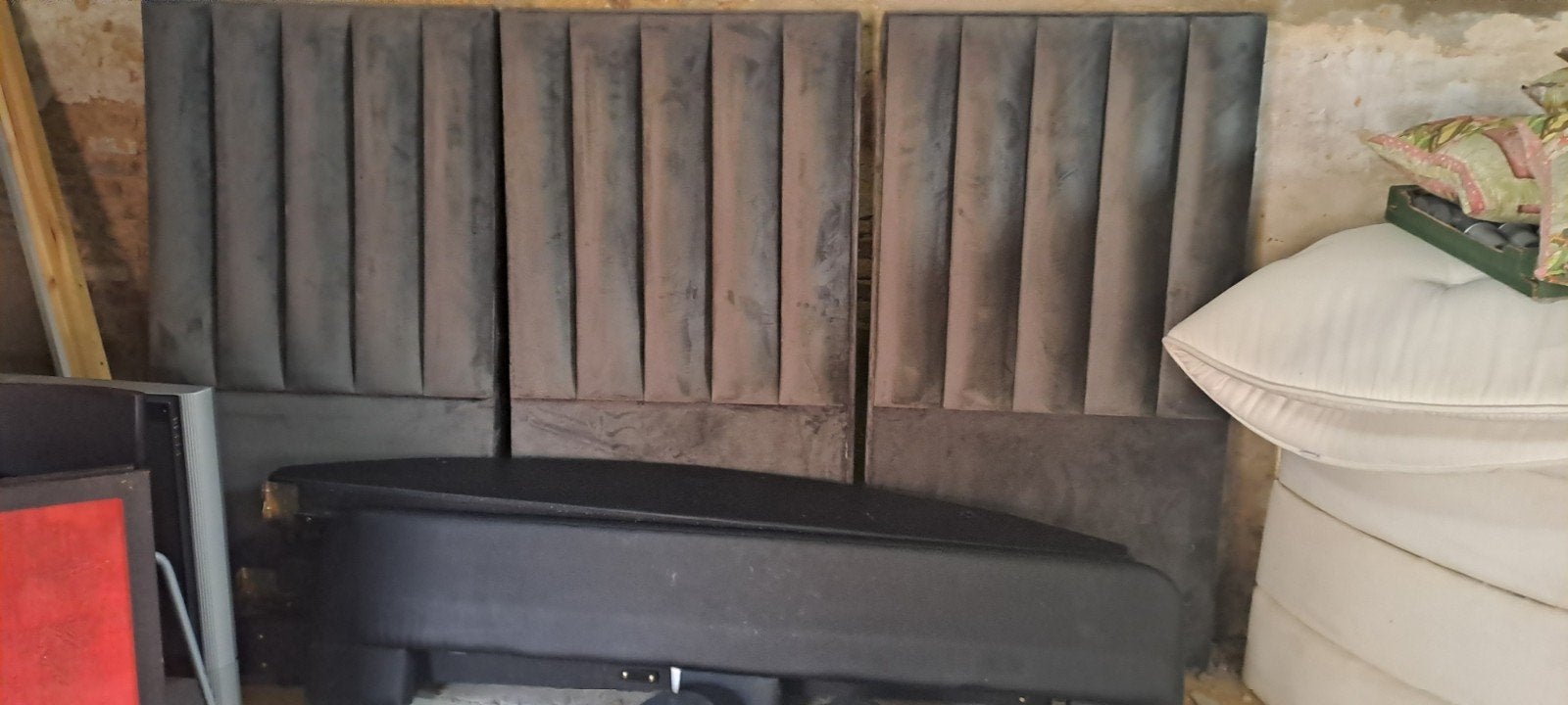 boxspring rond leder met dijne achterwand, Ophalen of Verzenden