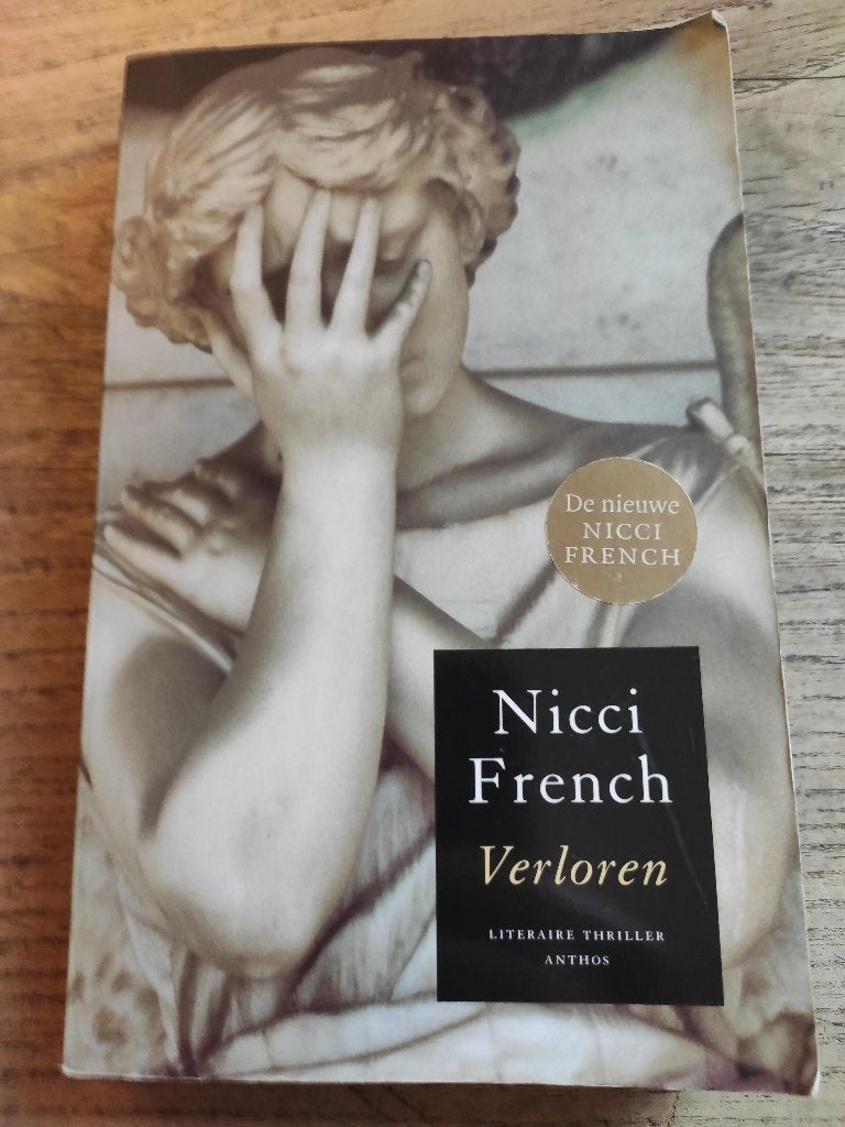 Boek - Nicci French - Verloren, Boeken, Romans, Ophalen, Gelezen, Nicci French