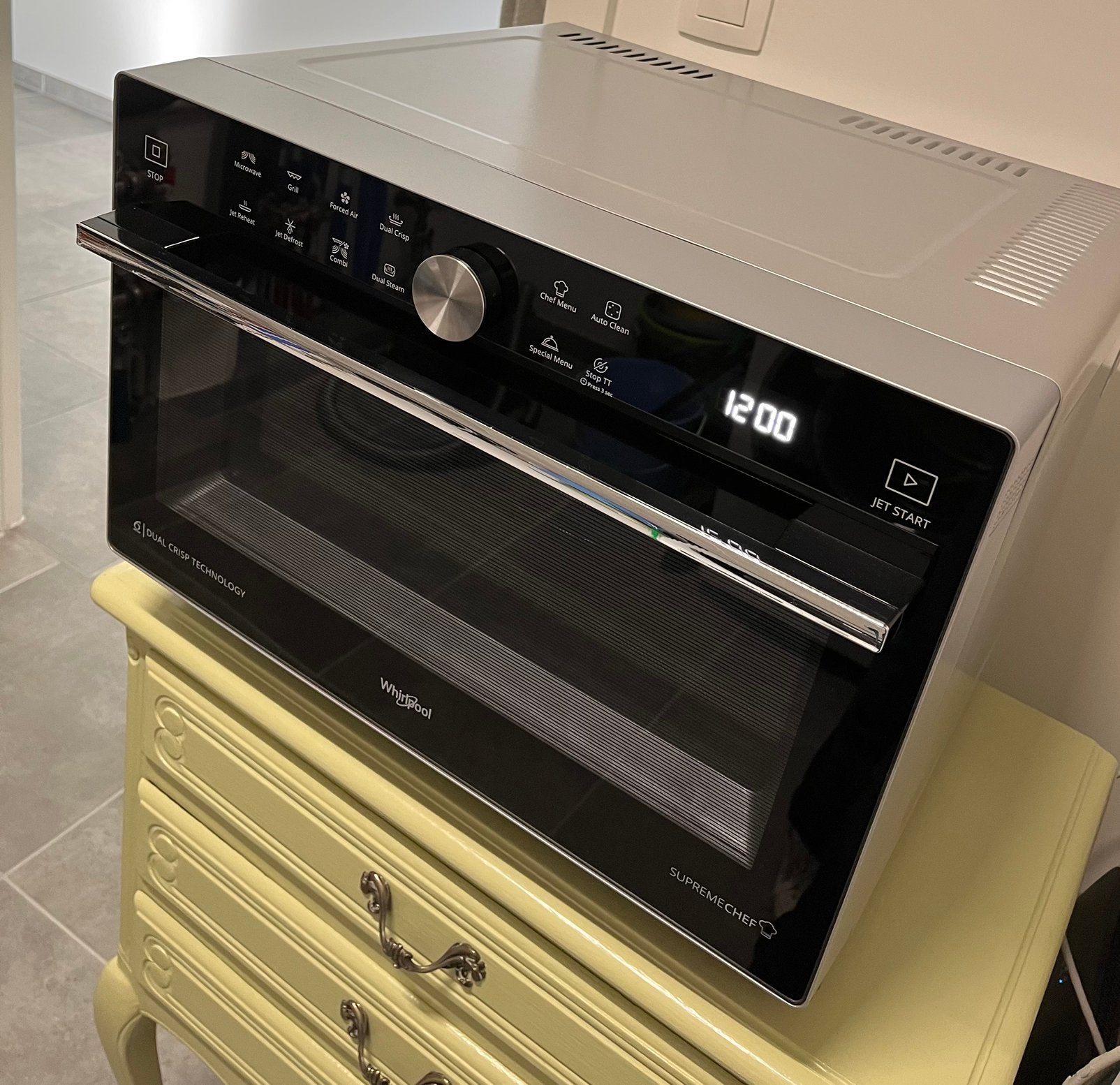 WHIRLPOOL MICROGOLFOVEN MET STOOM, Electroménager, Whirlpool, Comme neuf, Enlèvement, Air chaud