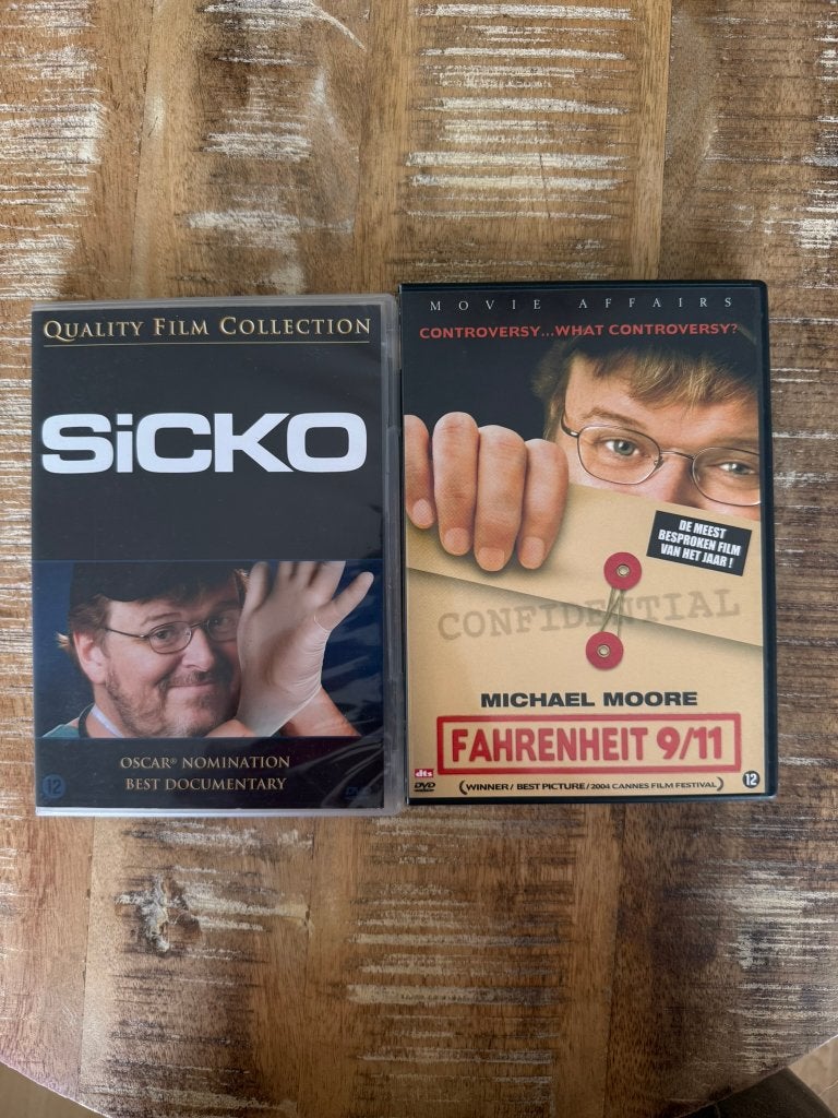 2 DVD's Michael Moore: Sicko / Fahrenheit 9/11, Vanaf 12 jaar, Ophalen of Verzenden, Zo goed als nieuw, Politiek of Geschiedenis